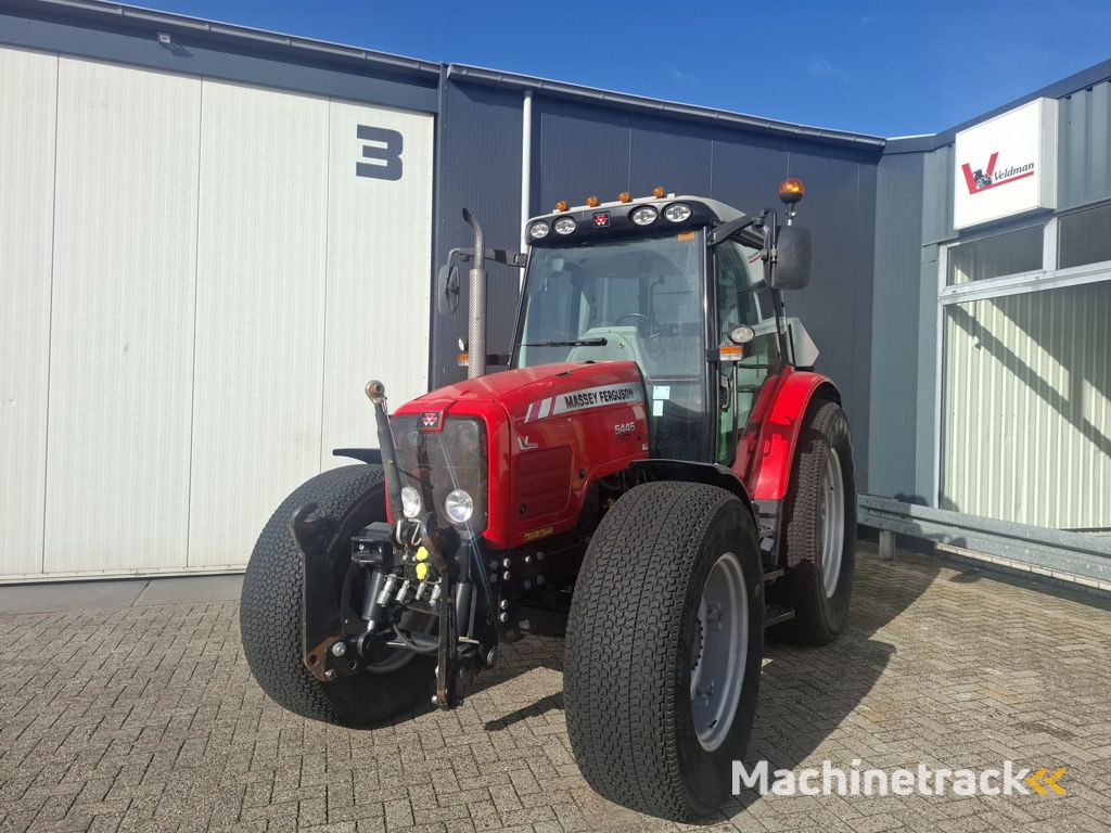 Massey Ferguson 5445 DYNA-4