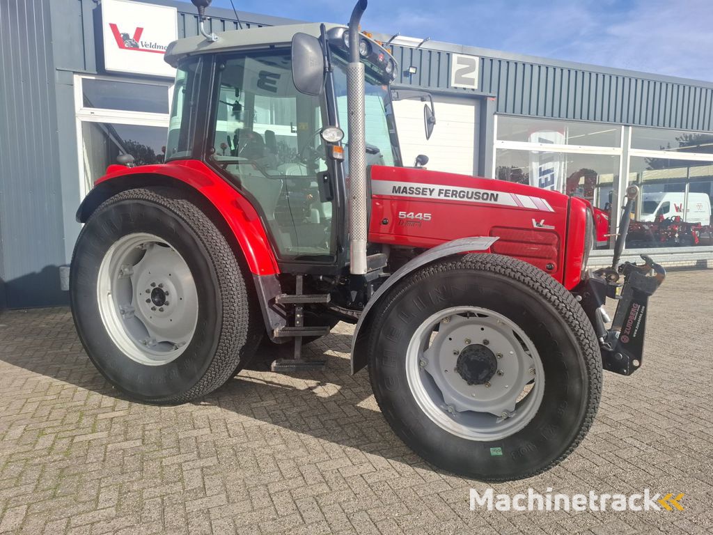Massey Ferguson 5445 DYNA-4