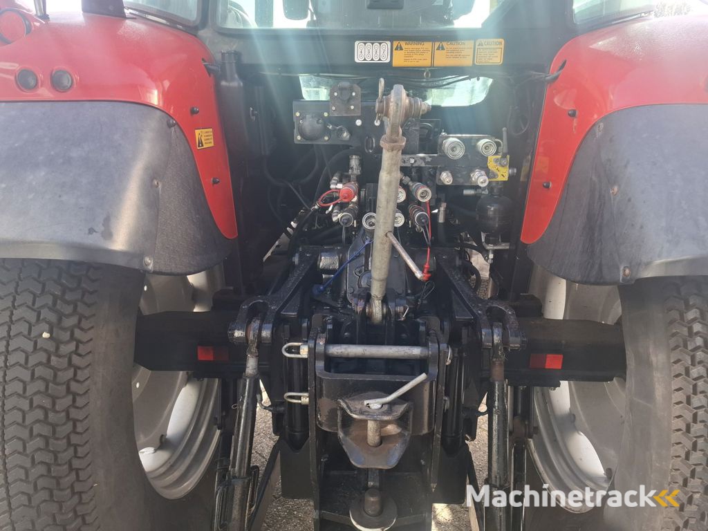 Massey Ferguson 5445 DYNA-4