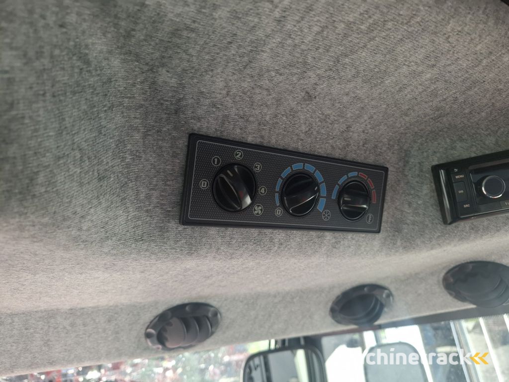 Massey Ferguson 5445 DYNA-4