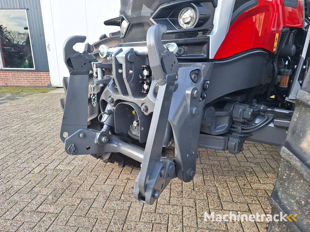 Massey Ferguson 6S.155 DYNA-6 EXCLUSIVE