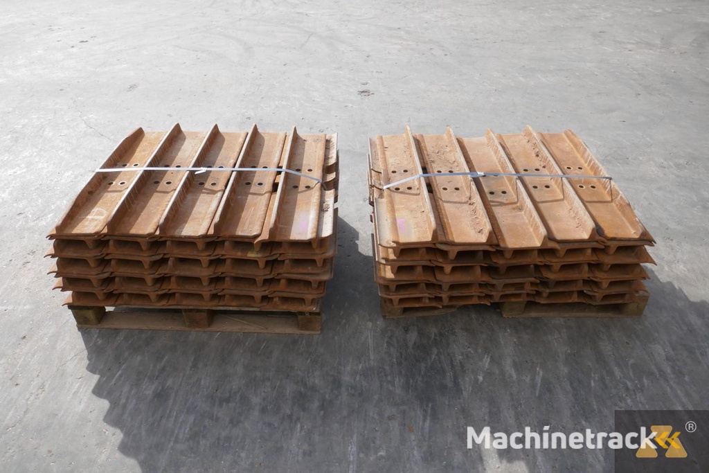 Caterpillar D6T LGP Trackshoes