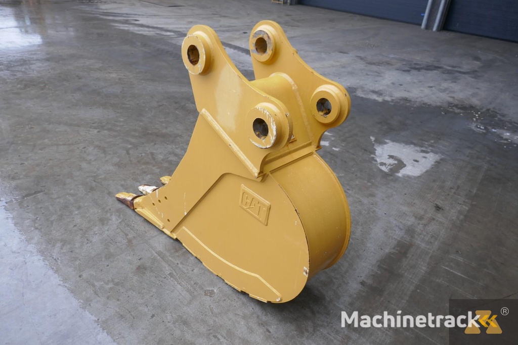 Caterpillar 320 Bucket