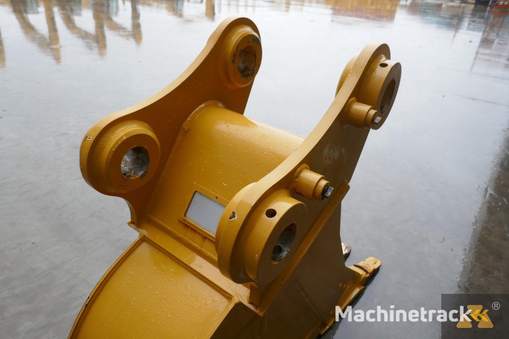 Caterpillar 320 Bucket