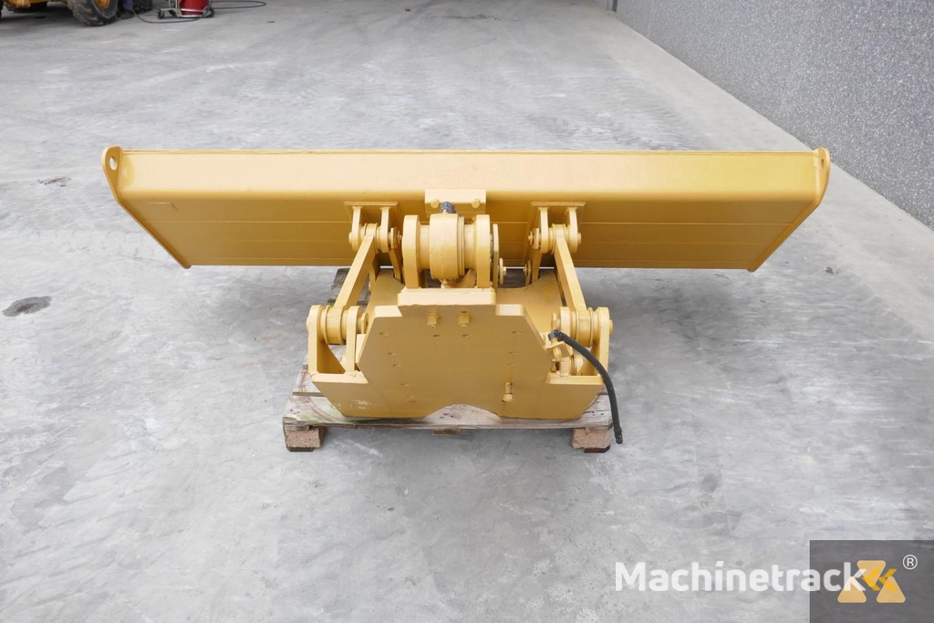 Caterpillar 140H Frontblade