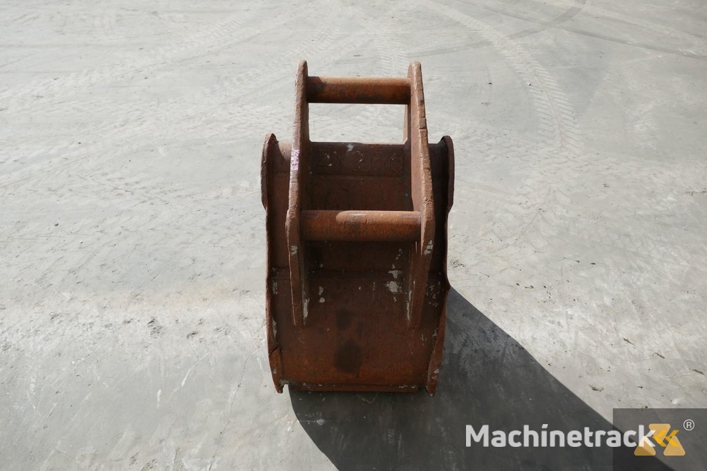 Caterpillar 320 Bucket