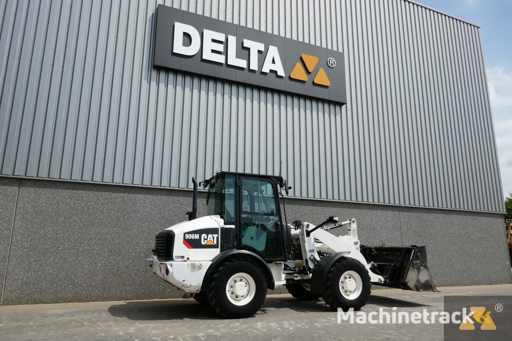Caterpillar 906M