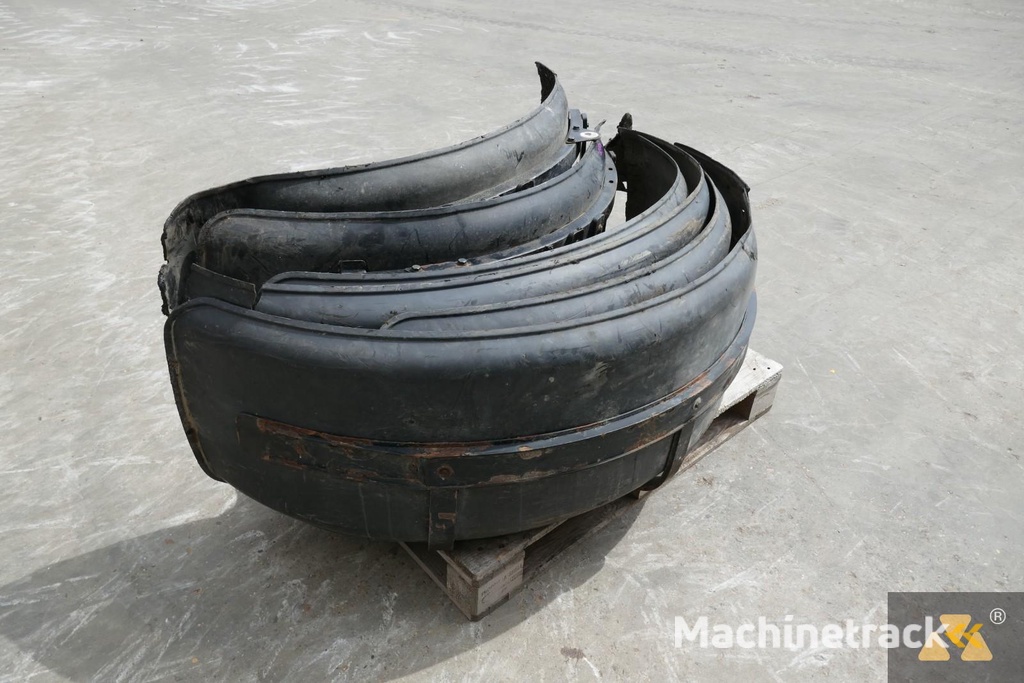 Caterpillar 140M Fender set