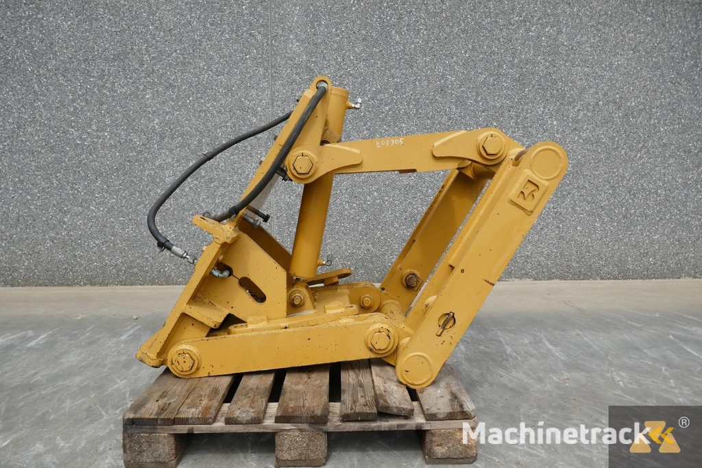 Caterpillar 140M Front lift