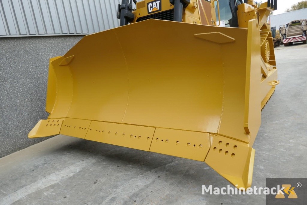 Caterpillar D8T