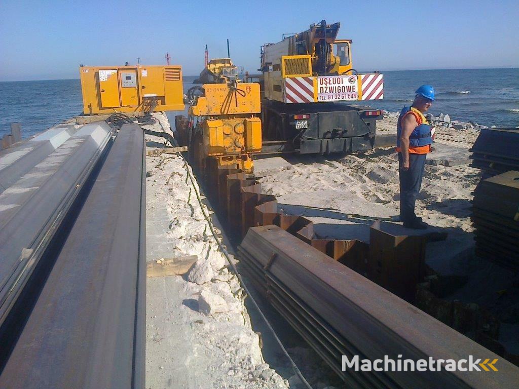 Used vibro hammer PVE 2312 VM to work on a crane or piling rig