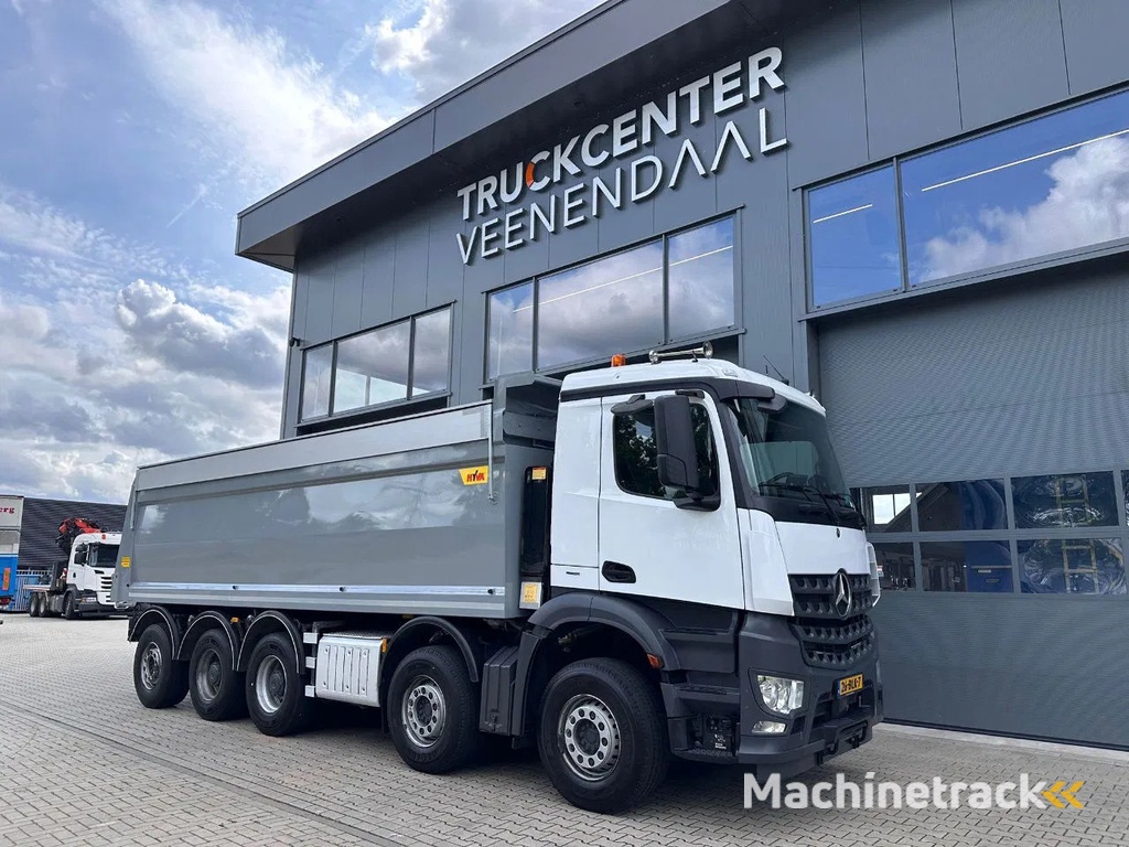 Mercedes-Benz Arocs Type motor 450 PK/ geïsoleerde Hyva kipper/ afdekkappen/ stuur/ liftas