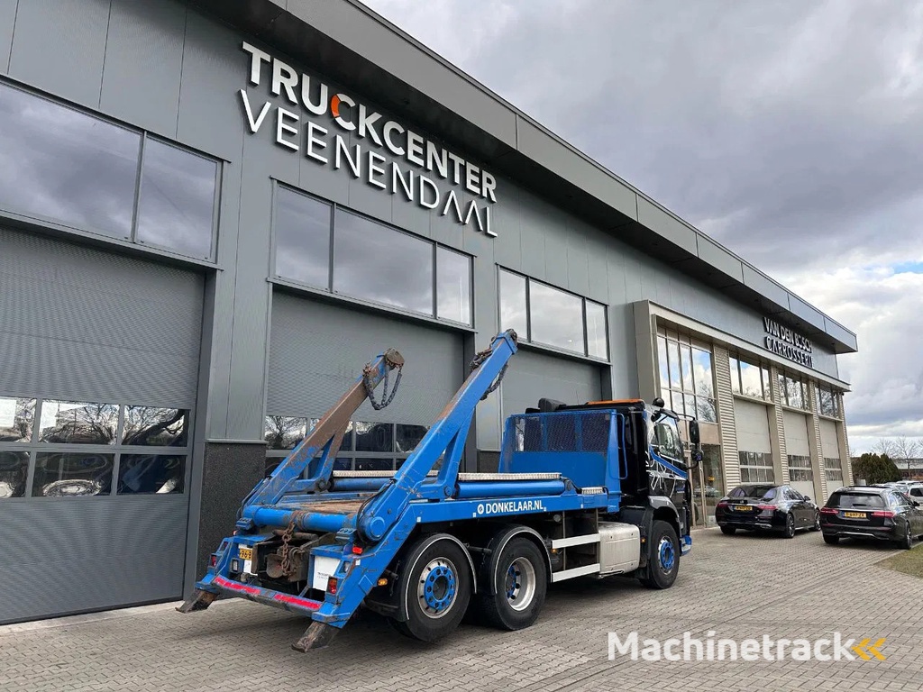 DAF CF 440 RECENT MOTOR VERVANGEN / BANDEN 90% / HYVA LIFT / STUUR EN LIFTAS