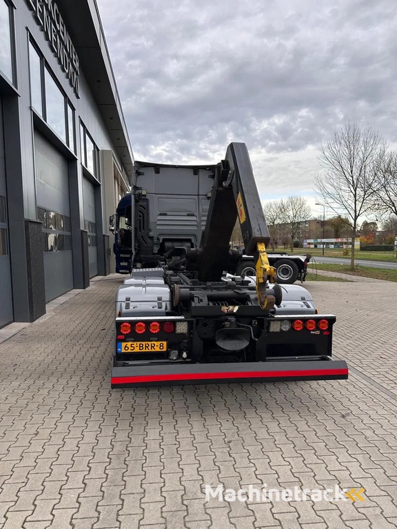 MAN TGX D38 28.640PK INDIVIDUAL HYVA HAAKARM 26T