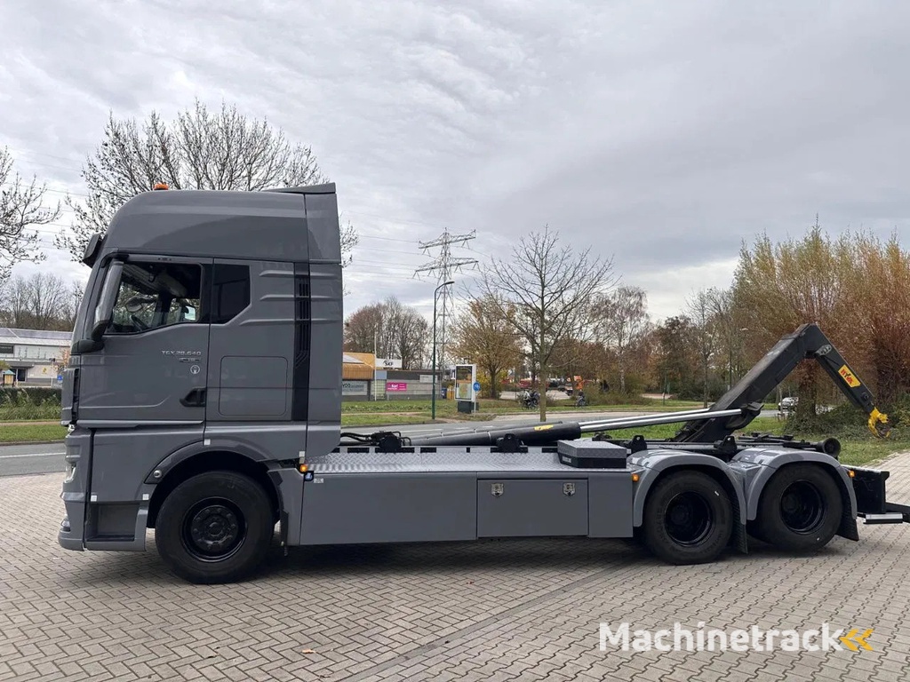 MAN TGX D38 28.640PK INDIVIDUAL HYVA HAAKARM 26T