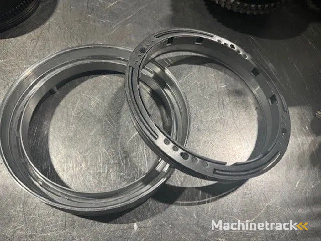 Volvo B1 piston and cylinder, 11038029, 11145437, 11145855, 11037941, 22640, 22648, 22688, 22517, 22518, 22545, 22645, 22650, 22671, 22401, 22418, 22419, 22443