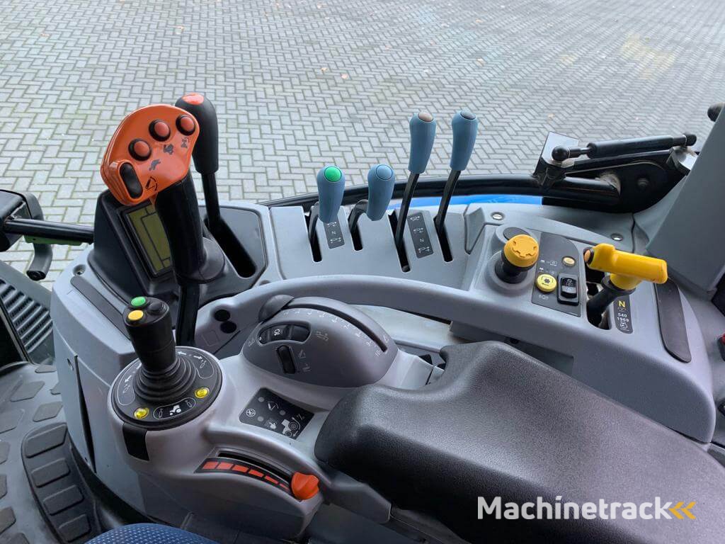 New Holland T6.145 EC