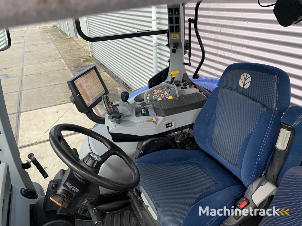 New Holland T7.210 Power Command