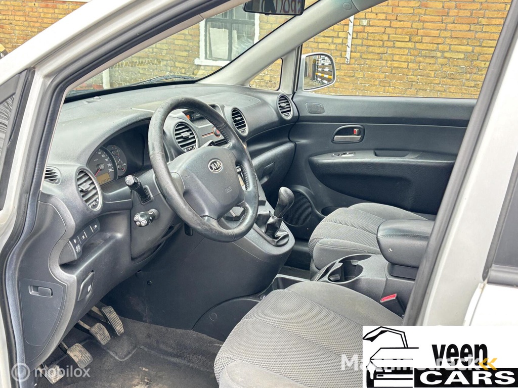 Kia Carens 2.0 CVVT EX ((top occasion))