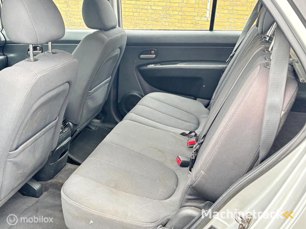 Kia Carens 2.0 CVVT EX ((top occasion))