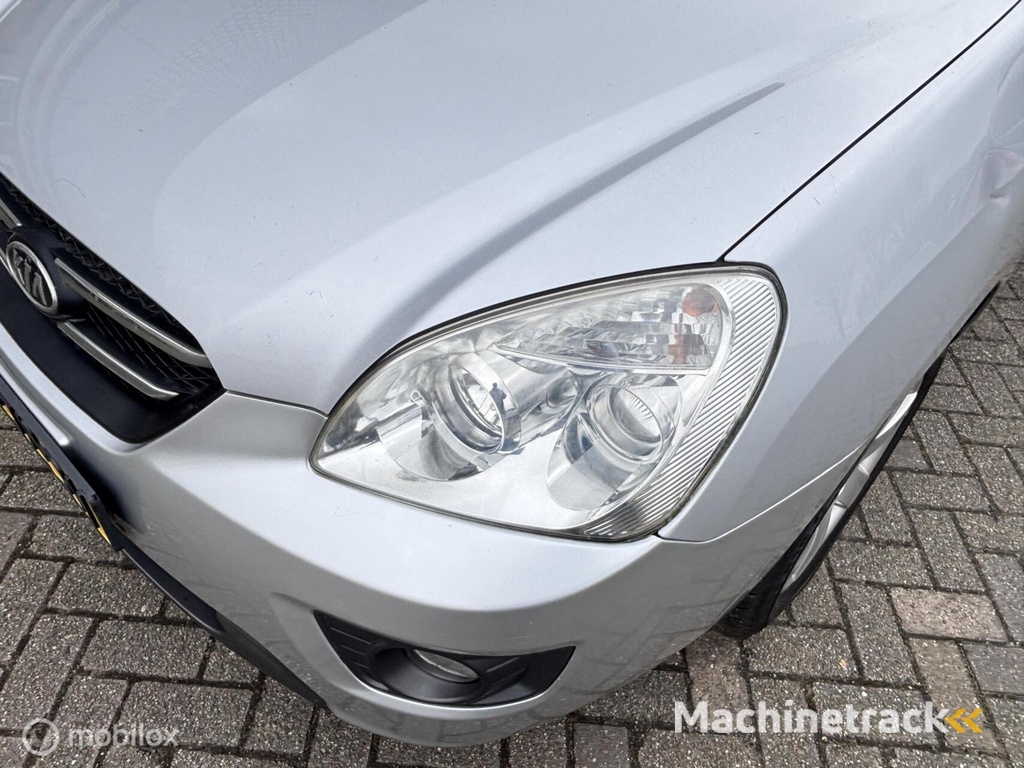 Kia Carens 2.0 CVVT EX ((top occasion))