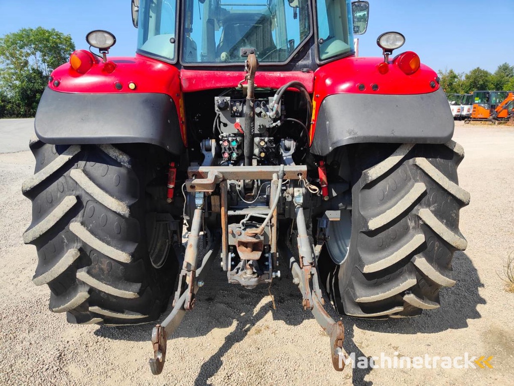 Massey-Ferguson 7475