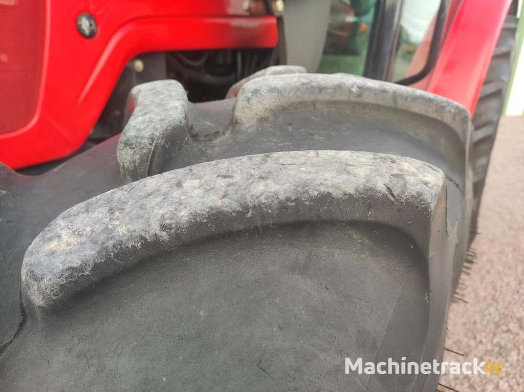 Massey-Ferguson 5435