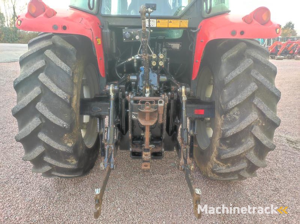 Massey-Ferguson 5435