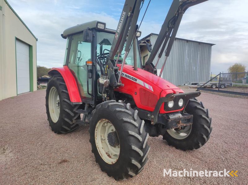 Massey-Ferguson 5435