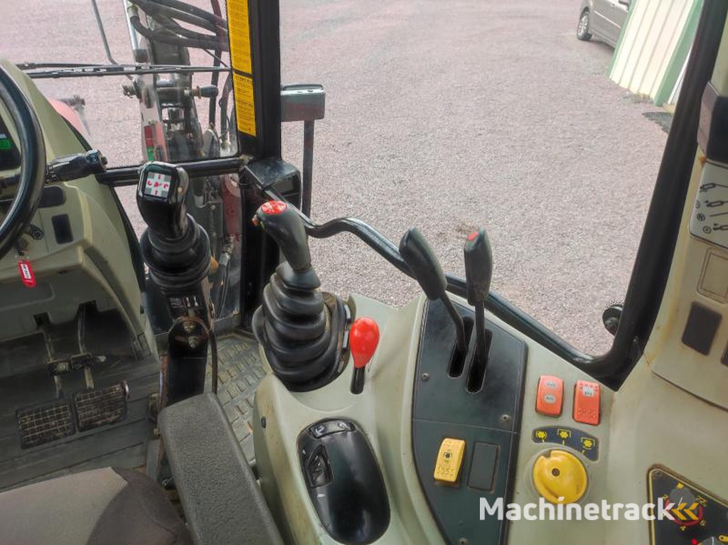 Massey-Ferguson 5435