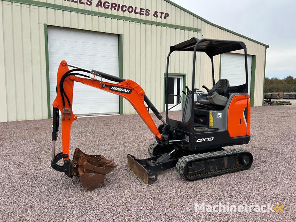 Doosan DX19