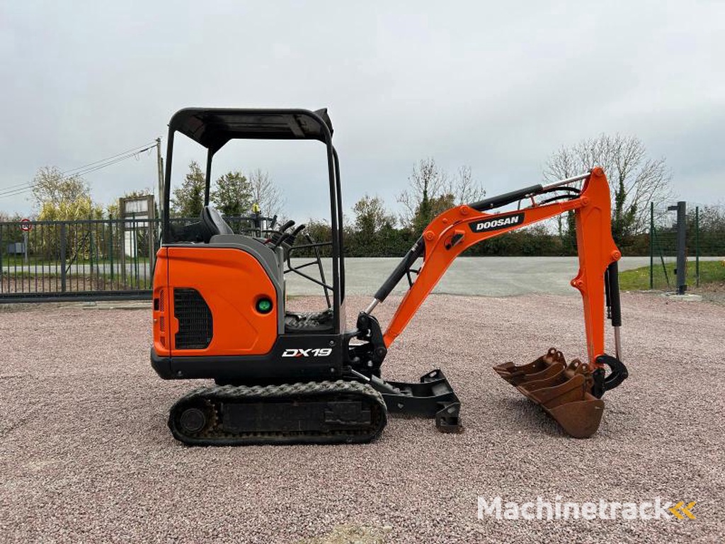Doosan DX19