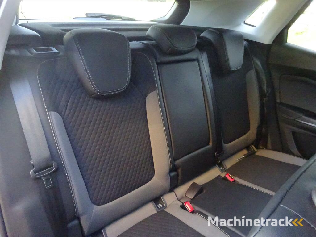 Opel Grandland X 1.2 Turbo 130 PK 120 Year Edition Navi | Apple Carplay