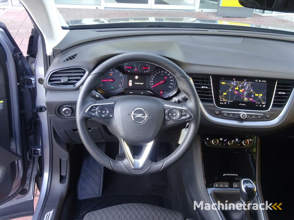Opel Grandland X 1.2 Turbo 130 PK 120 Year Edition Navi | Apple Carplay