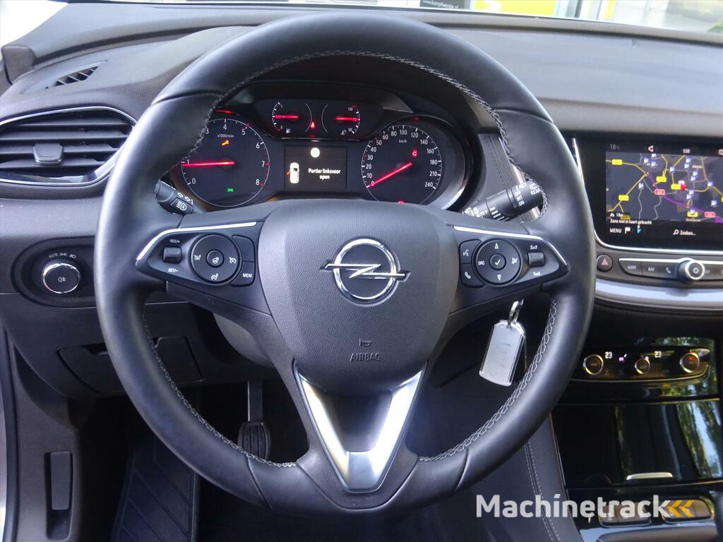Opel Grandland X 1.2 Turbo 130 PK 120 Year Edition Navi | Apple Carplay
