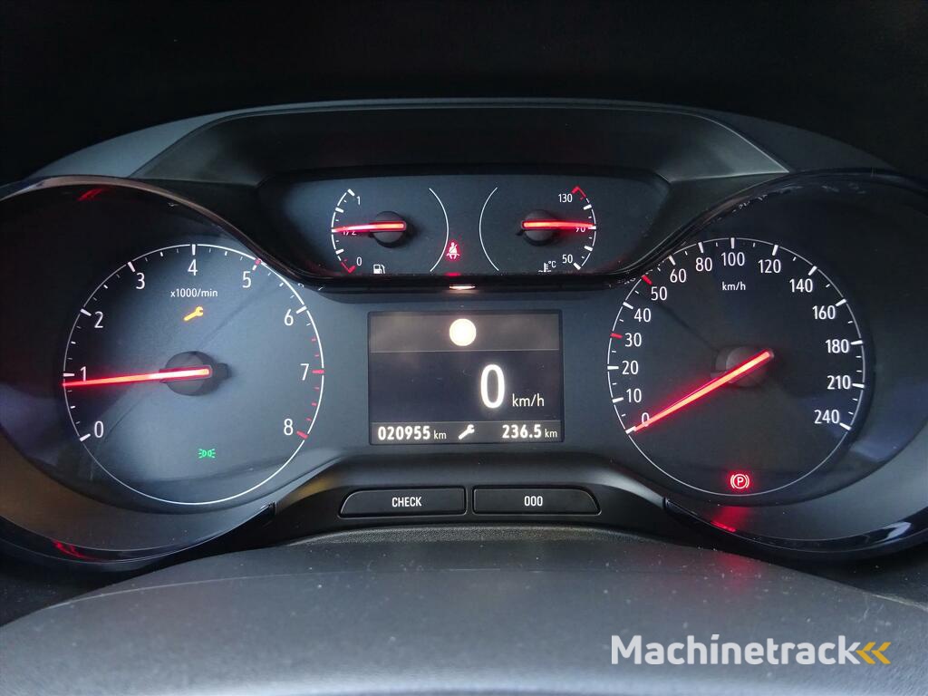 Opel Grandland X 1.2 Turbo 130 PK 120 Year Edition Navi | Apple Carplay