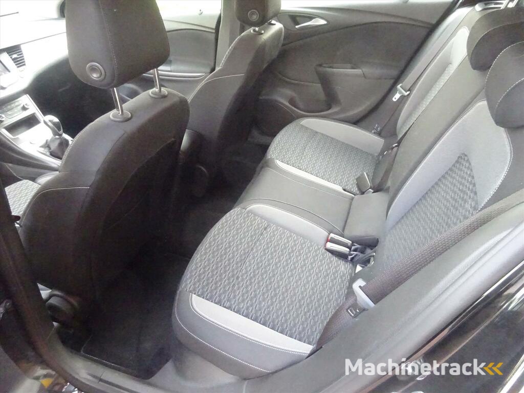 Opel Astra Sports Tourer 1.2 Turbo 110pk Start/Stop Edition | Apple Carplay