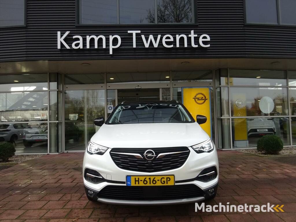Opel Grandland X 1.6 Turbo Hybrid4 300 PK 4x4 Automaat Business Executive Leder| Navi|