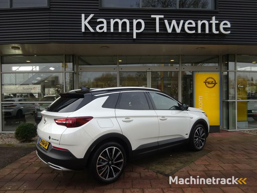 Opel Grandland X 1.6 Turbo Hybrid4 300 PK 4x4 Automaat Business Executive Leder| Navi|