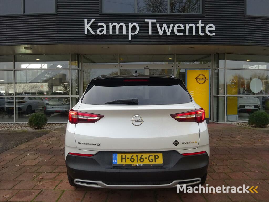 Opel Grandland X 1.6 Turbo Hybrid4 300 PK 4x4 Automaat Business Executive Leder| Navi|