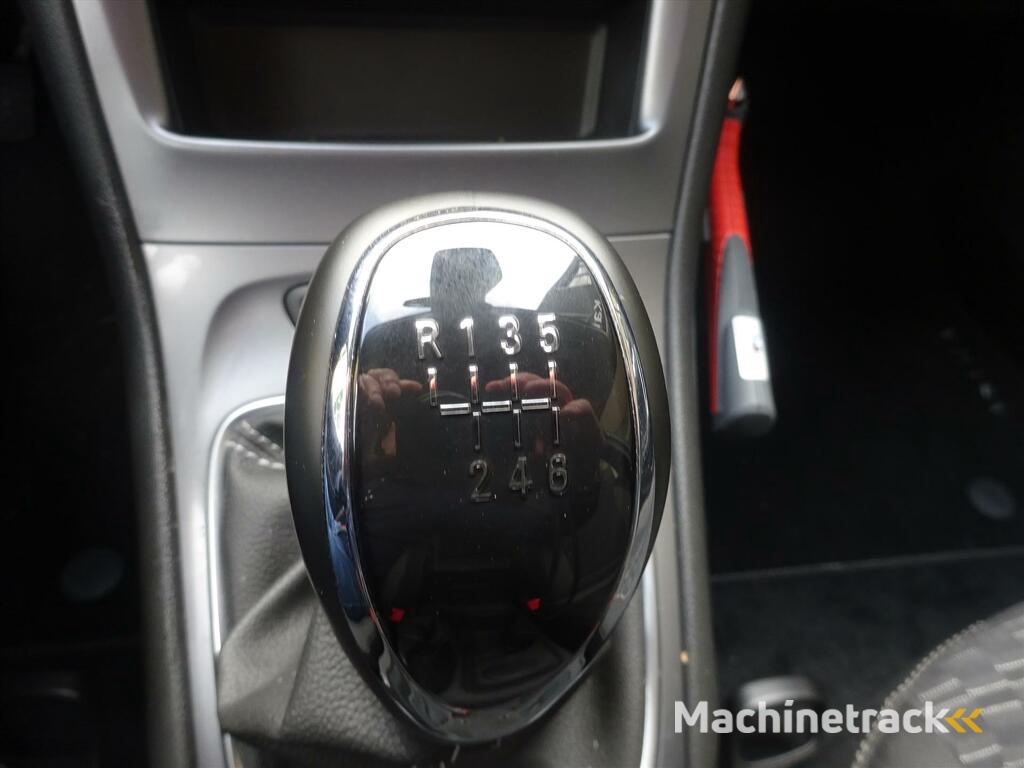 Opel Astra 1.2 Turbo 110pk Start/Stop Business Edition | Cruise Control | Climate Control | Camera