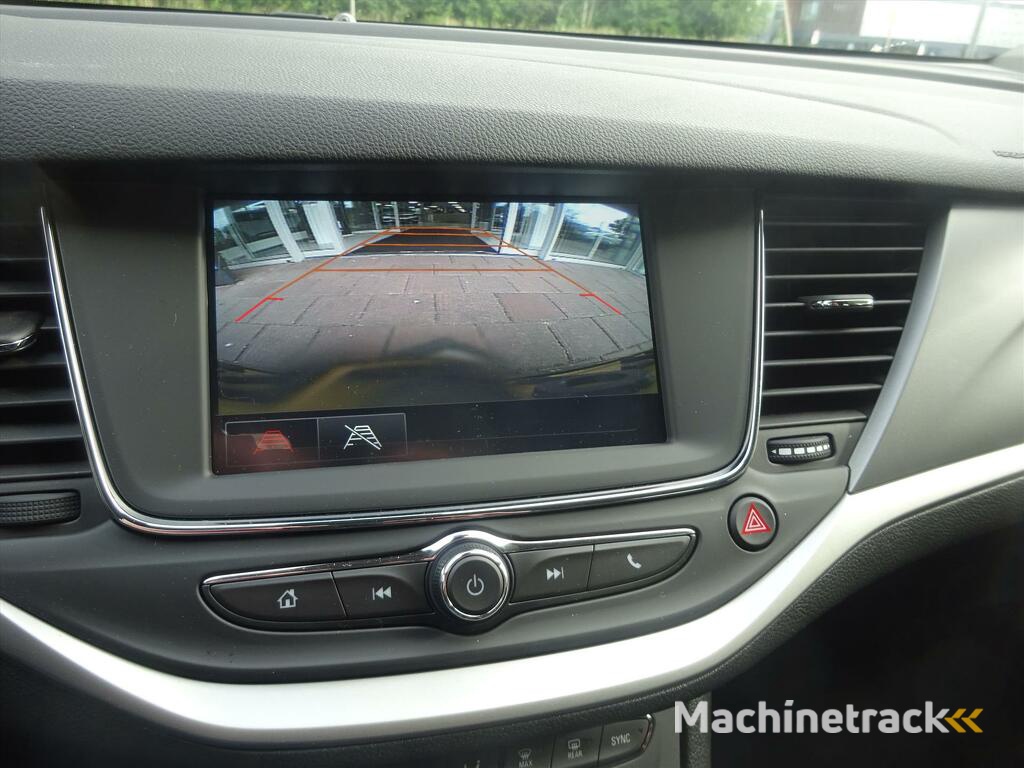 Opel Astra 1.2 Turbo 110pk Start/Stop Business Edition | Cruise Control | Climate Control | Camera