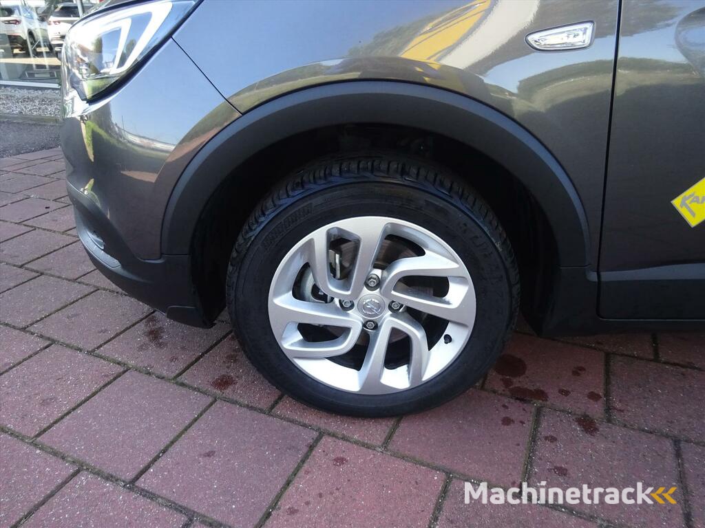 Opel Crossland X 1.2 Turbo 130pk Start/Stop Innovation | Clima | Camera
