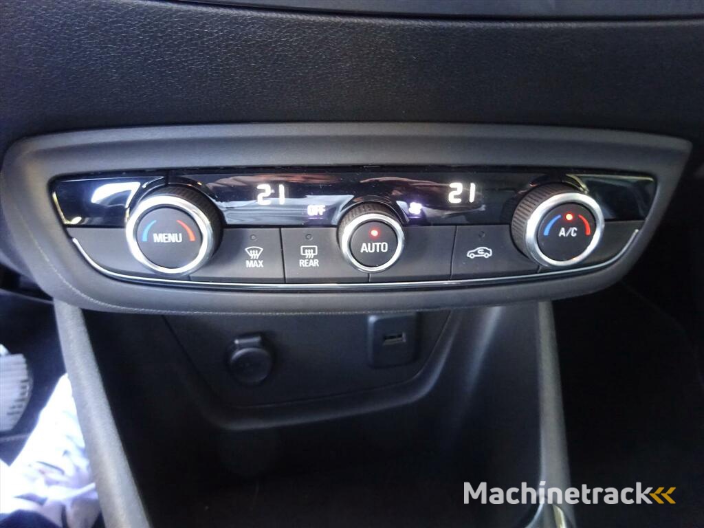 Opel Crossland X 1.2 Turbo 130pk Start/Stop Innovation | Clima | Camera