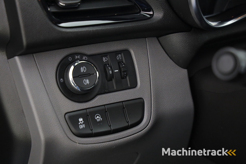 Opel KARL 1.0 Innovation Automaat | Apple CarPlay | Android Auto | Clima | Cruise | PDC