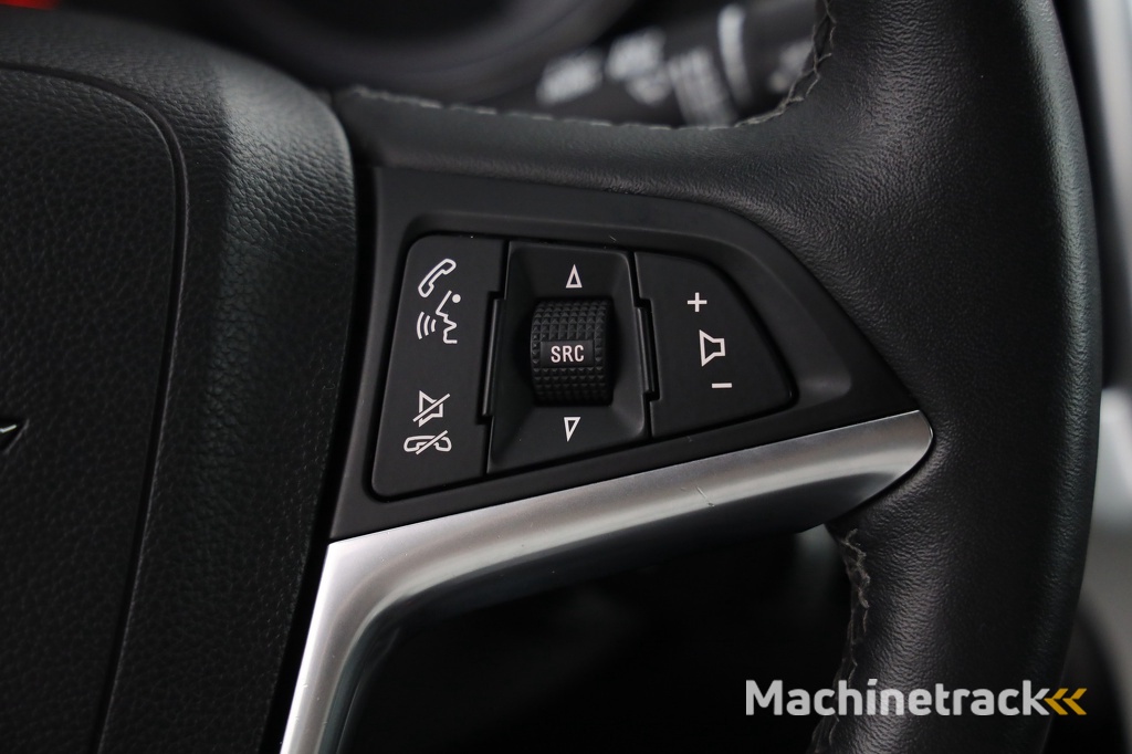 Opel Astra 1.4 Turbo Edition | Stoel- Stuuverw. | PDC V+A | 17 inch | Cruise | Clima