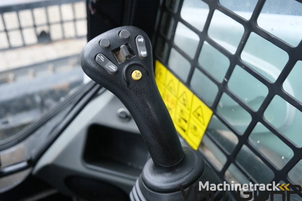 Bobcat T590 HF | 2020 | 831h