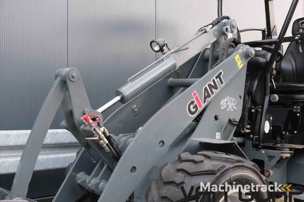 GiANT D337T | 2019 | 1150h | radlader hoflader shovel