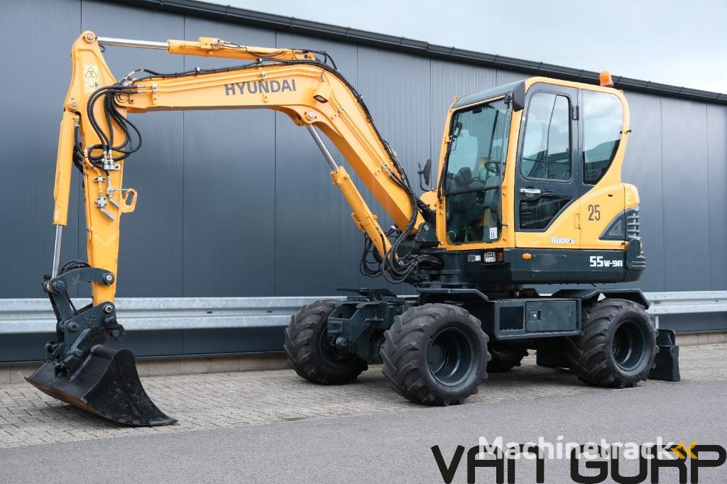 Hyundai Robex 55W-9A | 2017 | 2636h |