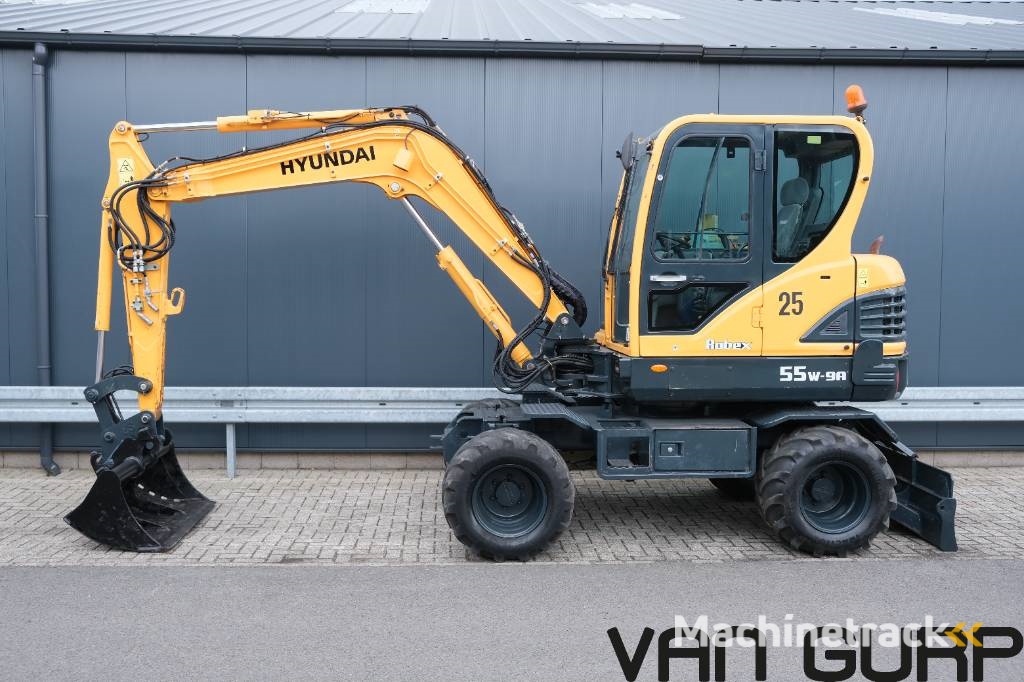 Hyundai Robex 55W-9A | 2017 | 2636h |